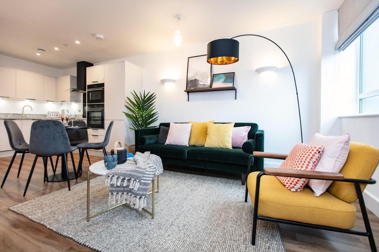 City Centre - Free Parking - Stylish 2 Bedroom Apartment Bristol Bagian luar foto
