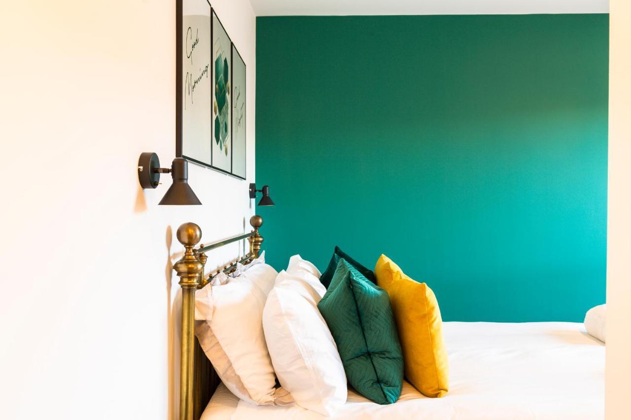 City Centre - Free Parking - Stylish 2 Bedroom Apartment Bristol Bagian luar foto