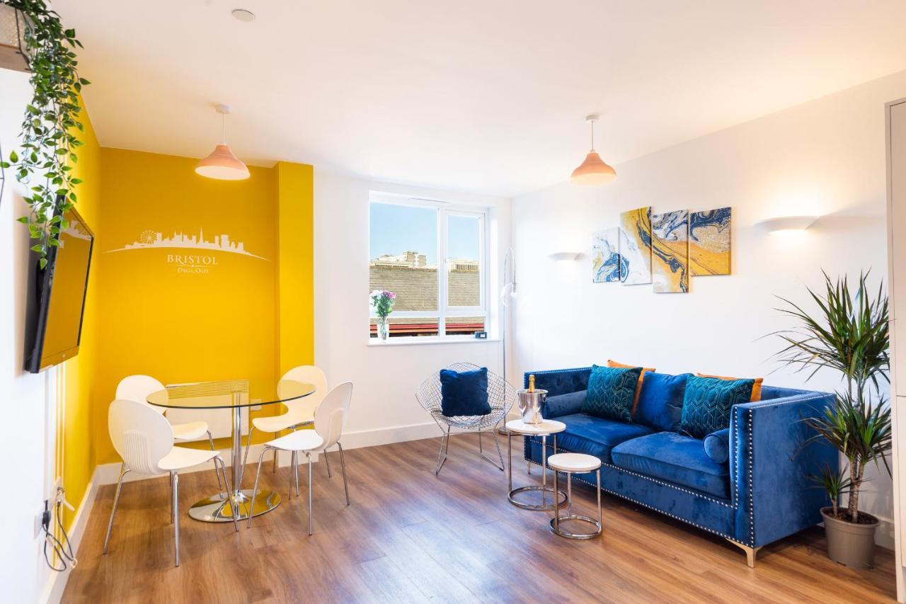 City Centre - Free Parking - Stylish 2 Bedroom Apartment Bristol Bagian luar foto
